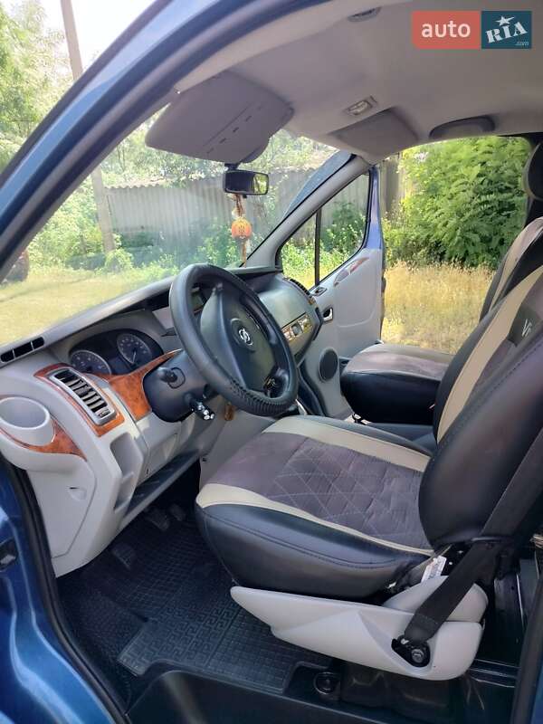 Минивэн Opel Vivaro 2008 в Одессе