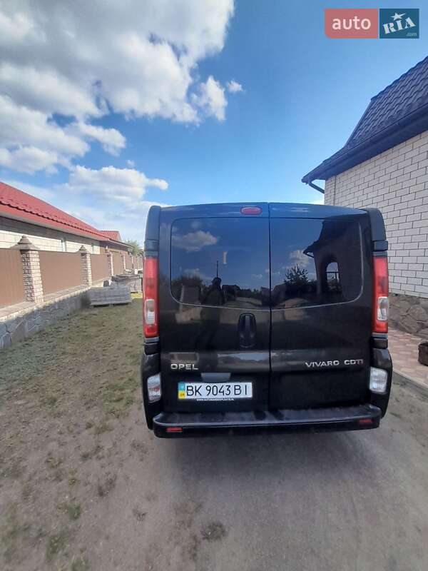 Мінівен Opel Vivaro 2007 в Рівному фото 2 Мінівен Opel Vivaro 2007 в Рівному
