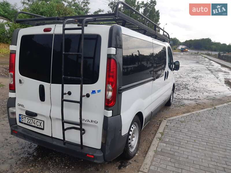 Минивэн Opel Vivaro 2009 в Николаеве
