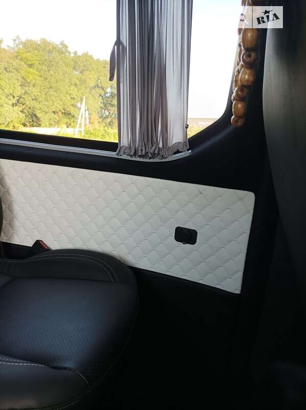 Мінівен Opel Vivaro 2019 в Києві