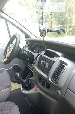 Минивэн Opel Vivaro 2010 в 