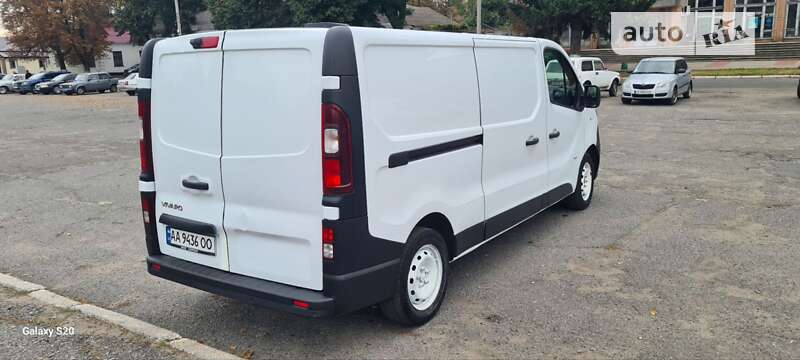 Грузовой фургон Opel Vivaro 2016 в Городище