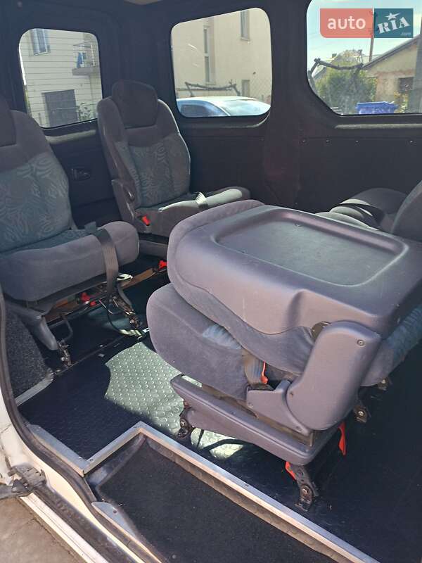 Мінівен Opel Vivaro 2005 в Львові