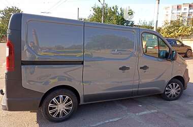 Грузовой фургон Opel Vivaro 2015 в 