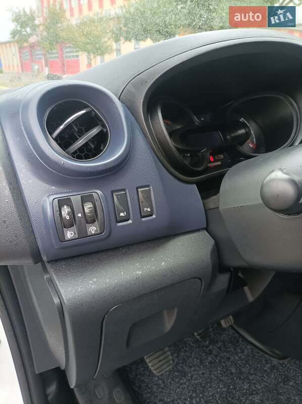 Мінівен Opel Vivaro 2018 в Дубні фото 33 Мінівен Opel Vivaro 2018 в Дубні