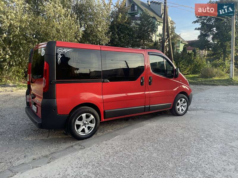 Минивэн Opel Vivaro 2010 в Ивано-Франковске фото 2 Минивэн Opel Vivaro 2010 в Ивано-Франковске