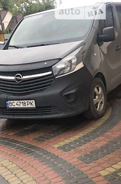 Минивэн Opel Vivaro 2017 в Новояворовске