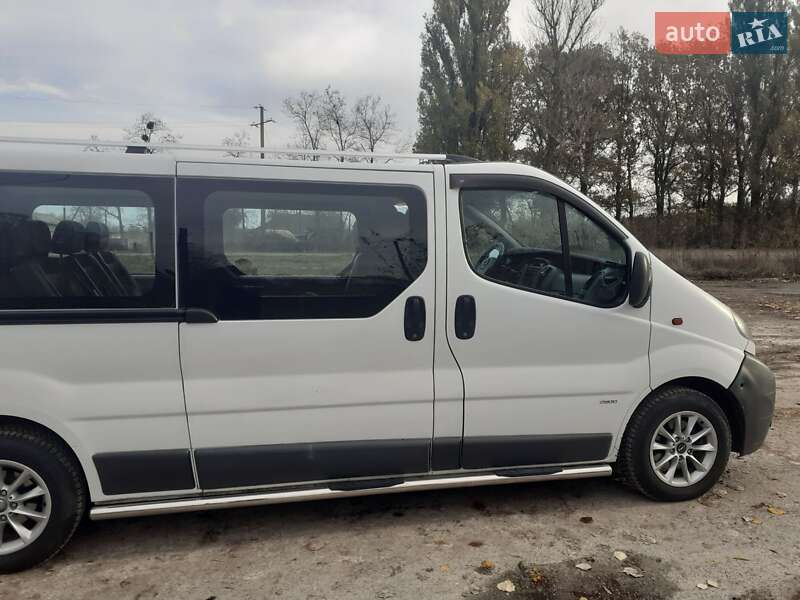 Мінівен Opel Vivaro 2006 в Чернігові