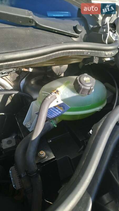 Минивэн Opel Vivaro 2014 в Виньковцах