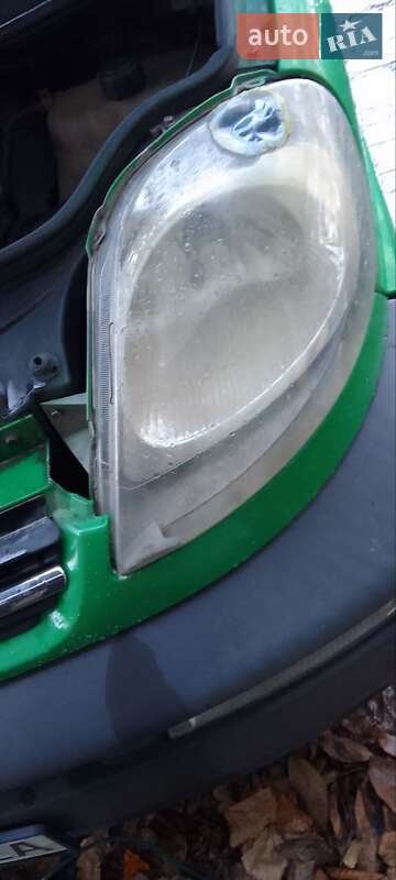 Мінівен Opel Vivaro 2003 в Романіву