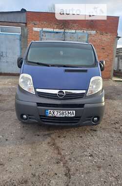Грузопассажирский фургон Opel Vivaro 2007 в Балаклее
