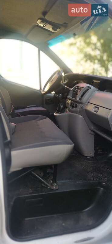 Минивэн Opel Vivaro 2009 в Конотопе
