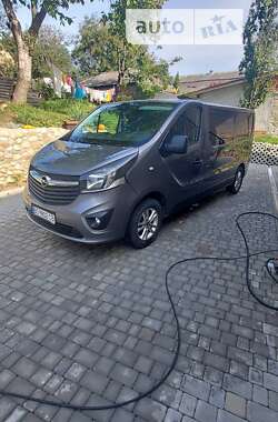 Мінівен Opel Vivaro 2018 в Бережанах