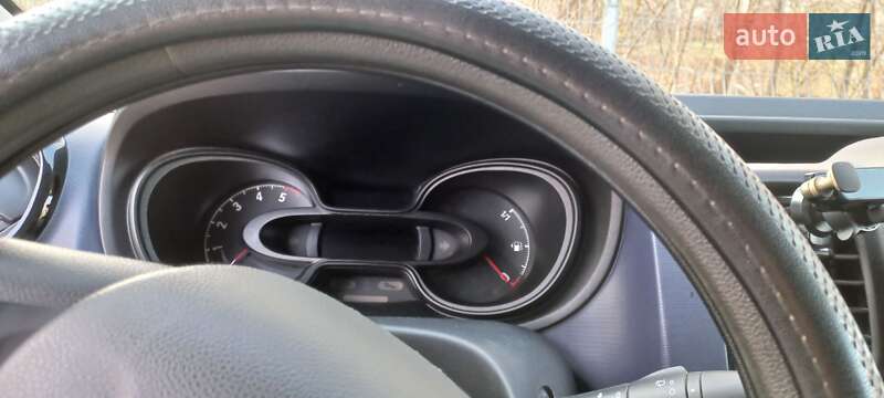 Грузовой фургон Opel Vivaro 2017 в Днепре