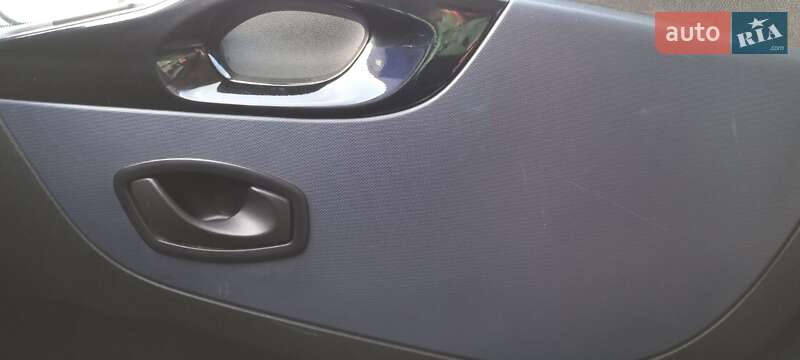 Грузовой фургон Opel Vivaro 2017 в Днепре