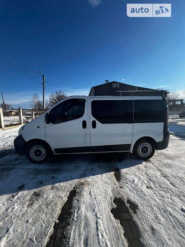 Минивэн Opel Vivaro 2006 в Черновцах
