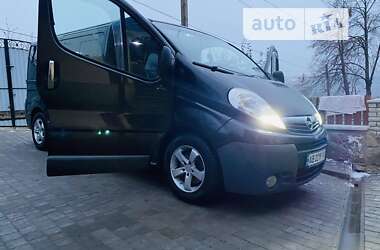 Минивэн Opel Vivaro 2011 в Могилев-Подольске