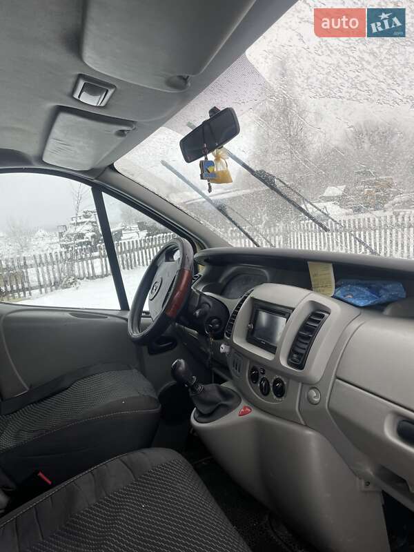 Мінівен Opel Vivaro 2004 в Камені-Каширському