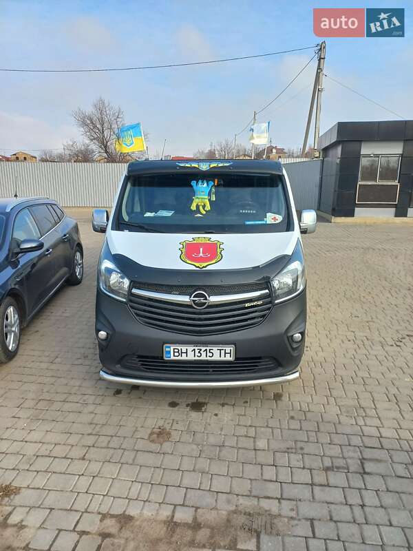 Opel Vivaro 2016