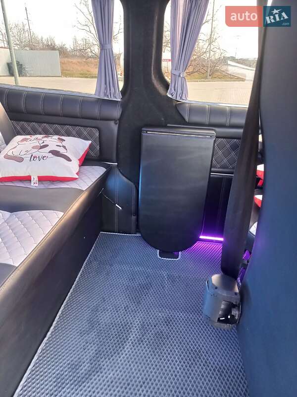 Мінівен Opel Vivaro 2016 в Одесі