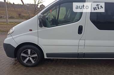 Минивэн Opel Vivaro 2010 в Мостиске