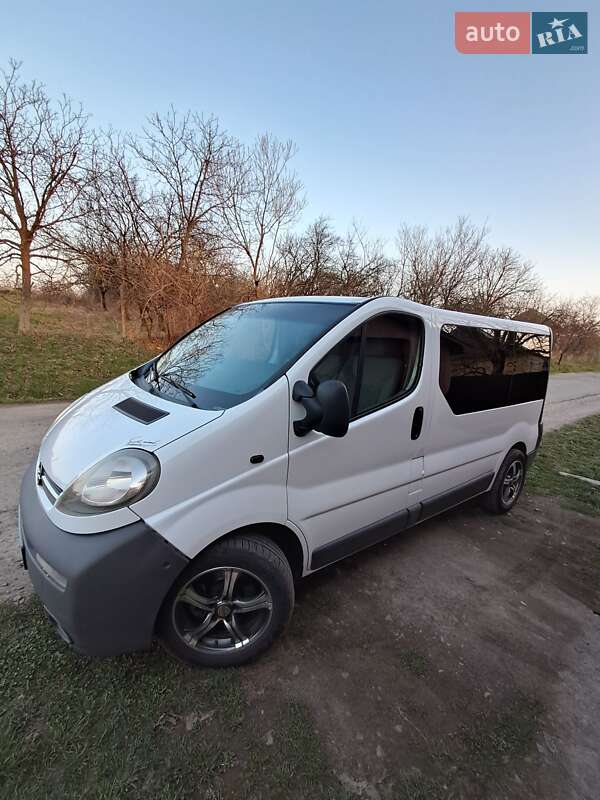 Opel Vivaro 2005