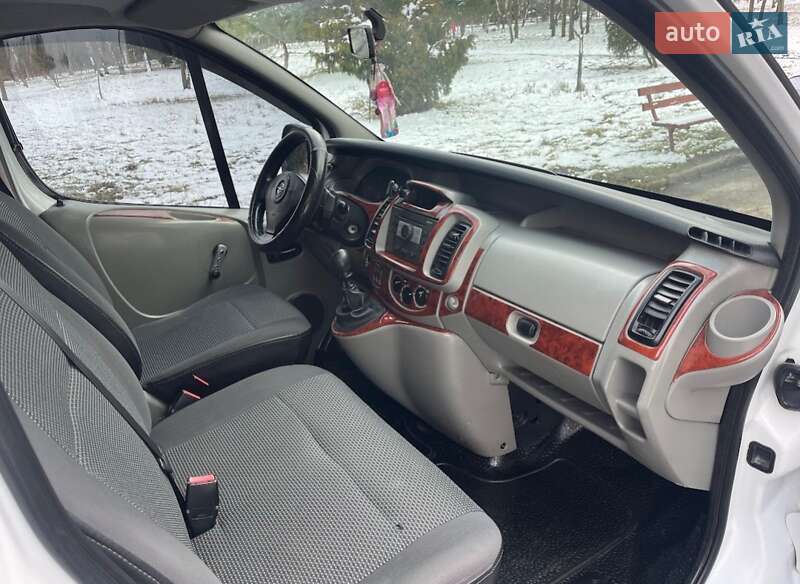Минивэн Opel Vivaro 2004 в Ровно фото 7 Минивэн Opel Vivaro 2004 в Ровно