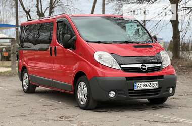 Минивэн Opel Vivaro 2011 в Баре