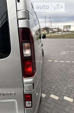 Минивэн Opel Vivaro 2017 в Кропивницком