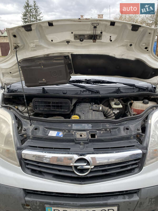 Мінівен Opel Vivaro 2006 в Львові фото 9 Мінівен Opel Vivaro 2006 в Львові