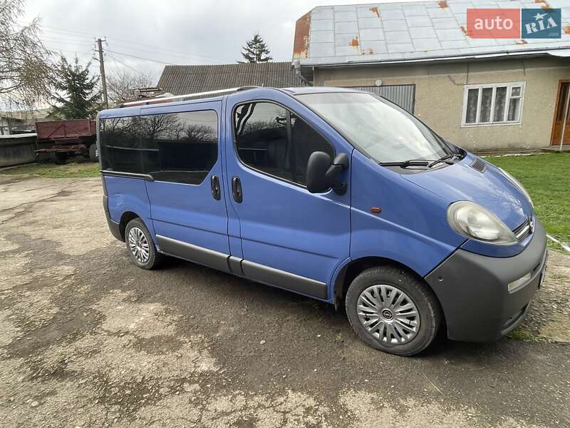 Мінівен Opel Vivaro 2006 в Івано-Франківську