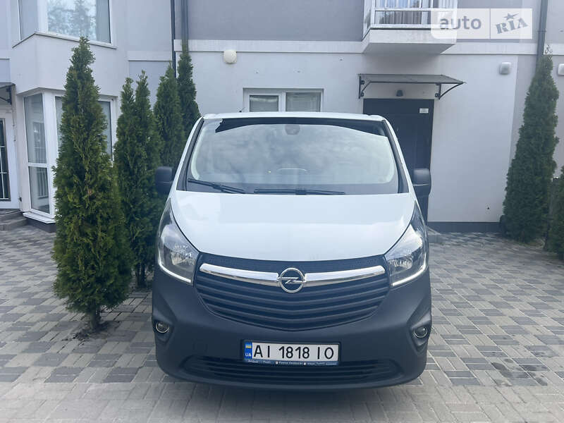 Opel Vivaro 2015