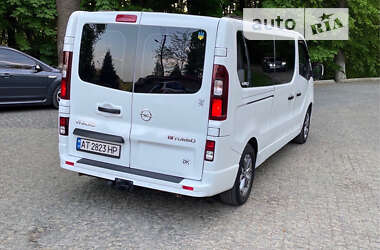 Минивэн Opel Vivaro 2016 в Черновцах