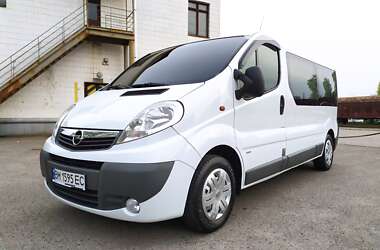 Минивэн Opel Vivaro 2009 в Ромнах