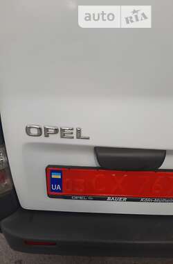 Минивэн Opel Vivaro 2012 в Полтаве