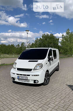 Минивэн Opel Vivaro 2003 в Дрогобыче