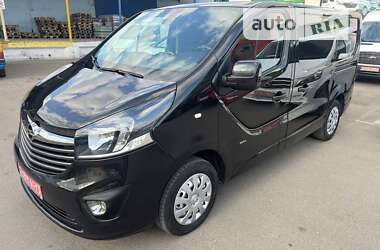 Грузовой фургон Opel Vivaro 2015 в Луцке