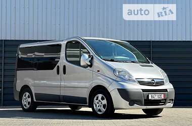 Opel Vivaro 2012