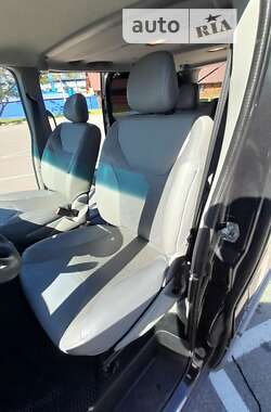 Минивэн Opel Vivaro 2013 в Борисполе