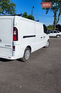 Грузовой фургон Opel Vivaro 2015 в 