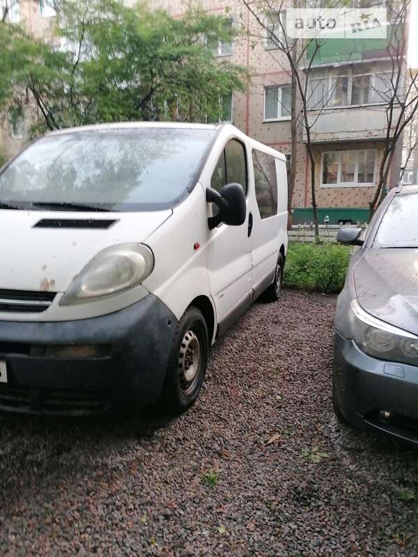 Минивэн Opel Vivaro 2002 в Харькове