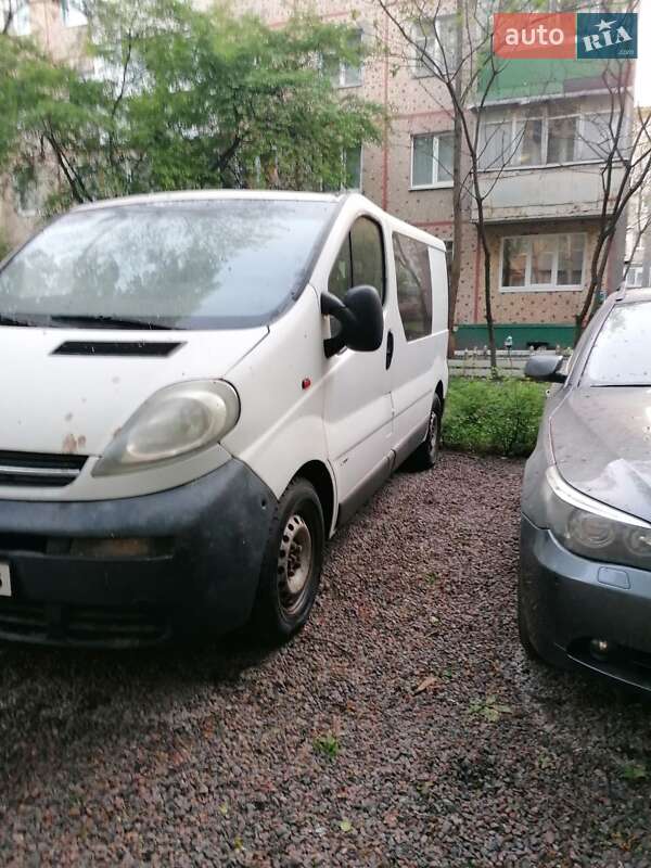 Opel Vivaro 2002