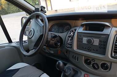 Минивэн Opel Vivaro 2006 в Немирове