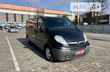 Opel Vivaro 2012