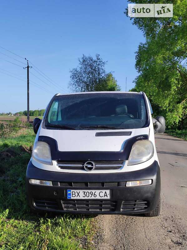 Минивэн Opel Vivaro 2004 в Староконстантинове