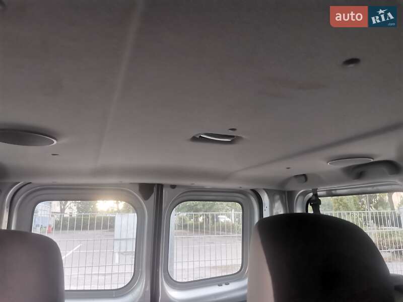 Мінівен Opel Vivaro 2008 в Чернігові