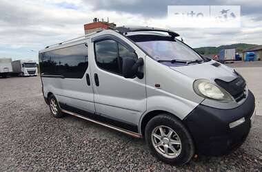 Минивэн Opel Vivaro 2003 в Иршаве