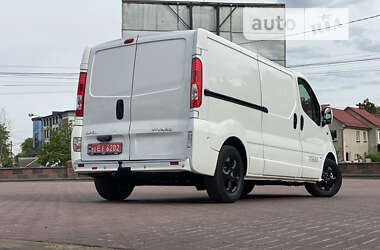 Мінівен Opel Vivaro 2014 в Рівному