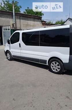 Opel Vivaro 2011