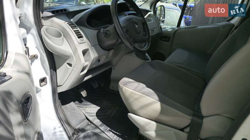 Вантажний фургон Opel Vivaro 2013 в Одесі